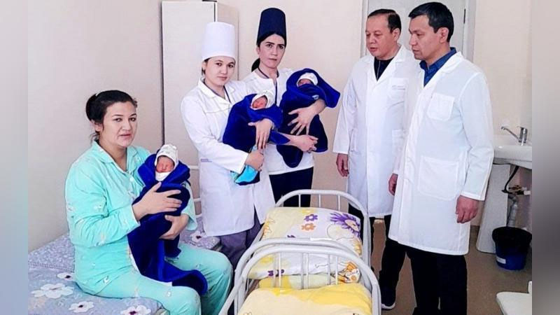 Изрображение 'Жительница Гулистана родила трех девочек-близнецов'