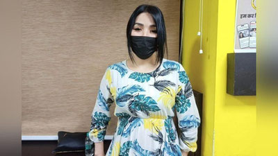 Изрображение 'Узбекистанки, задержанные в прошлом году на индийско-непальской границе, вернулись на родину'