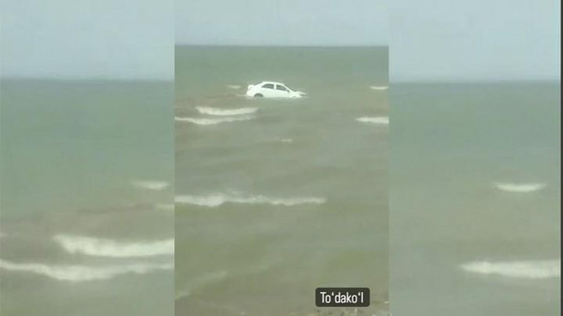 'Buxorolik erkakning "Cobalt"i "To`dako`l" suv omboriga oqib ketdi (video)'ning rasmi