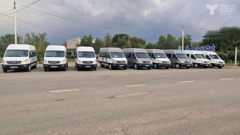 Изрображение 'В Хорезм доставили 23 новых микроавтобуса для перевозок жителей двух районов'