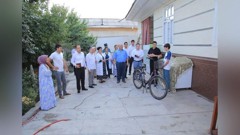 'Respublika ishchi guruhi Namangan aholisi muammolariga echim topmoqda'ning rasmi