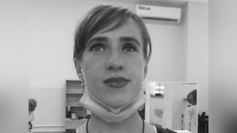 '"Лифт 4 кун ишламаган, Саноат хавфсизлиги давлат қўмитаси ёлғон маълумот тақдим этган". Тошкентдаги лифтда аёлнинг вафот этгани бўйича янги тафсилотлар маълум қилинди'ning rasmi