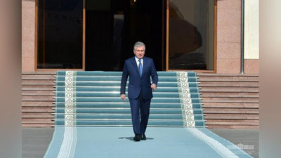 'Prezident Samarqandga jo`nab ketdi'ning rasmi