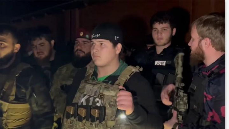 'Рамзан Қодировнинг ўғли Қуръонни ёқишда айбланаётган маҳбусни калтаклади(видео)'ning rasmi