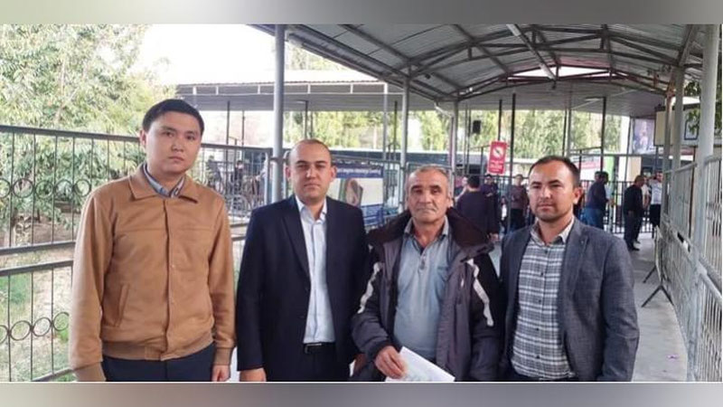 '6 йилдан бери Қозоғистонда тутқунликда ушлаб турилган ўзбекистонлик эркак ватанга қайтарилди'ning rasmi