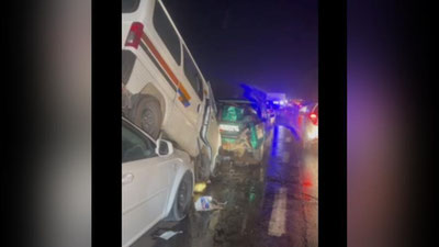 'Ўртачирчиқда 6 та машина иштирокида ЙТҲ содир бўлди'ning rasmi