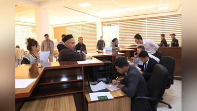 'Samarqandda yuzlab fuqarolar huquqlari tiklandi'ning rasmi