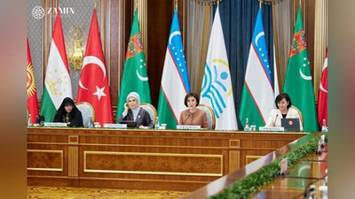 Изрображение 'В Ташкенте прошел международный форум с участием первых леди Узбекистана, Турции и Кыргызстана'