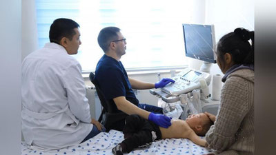 'Farg`onada belaruslik shifokorlar tomonidan tug`ma yurak nuqsoni bo`lgan bolalar operasiya qilindi'ning rasmi