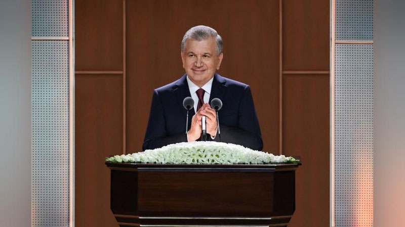 'Shavkat Mirziyoev BMT konferensiyasida 140 nafar davlat rahbarlari orasida birinchilardan bo`lib nutq so`zlaydi'ning rasmi