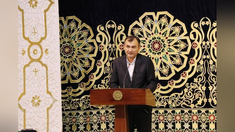 '"O`zimizda ishlab chiqarilgan dori-darmon qolib, xorijiy kompaniyalarni boy qilayapmiz"(video)'ning rasmi