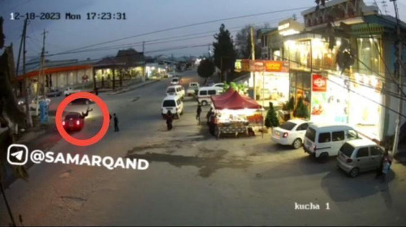 'Samarqandda Gentra maktab bolalaridan birini urib yuborib, voqea joyidan qochib ketdi (video)'ning rasmi