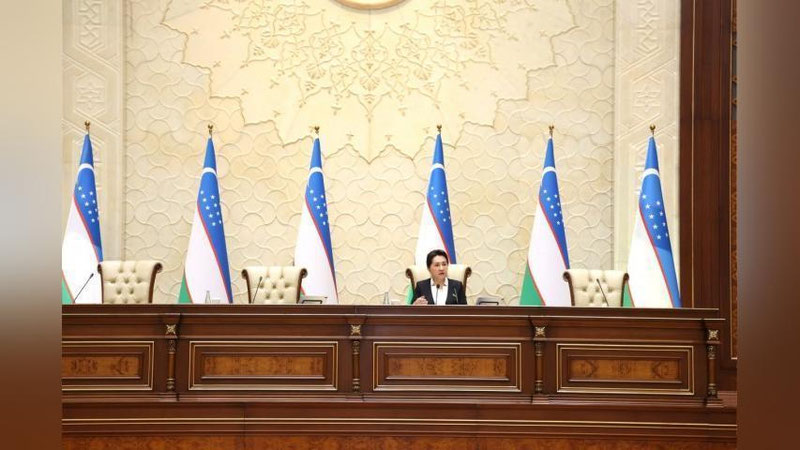 'Сенат 2024 йилга мўжалланган Ўзбекистон Республикасининг Давлат бюджетини маъқуллади'ning rasmi