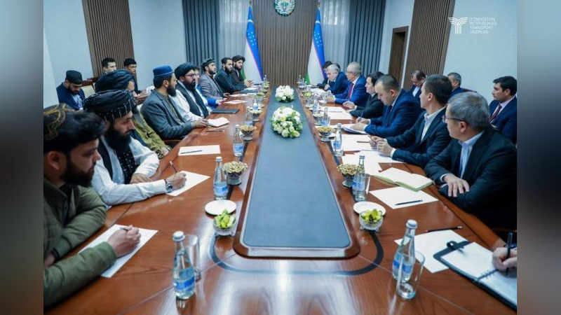 'O`zbekiston "Tolibon" bilan Pokistongacha boradigan temir yo`l qurilishini tezlashtirishni muhokama qildi'ning rasmi