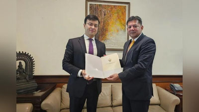 Изрображение 'Посол Узбекистана Сардор Рустамбаев вручил копию верительных грамот в МИД Индии'