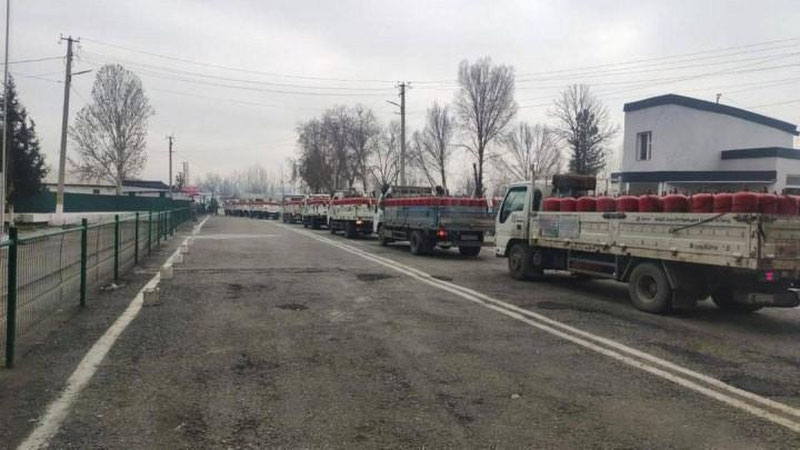 'Қирғизистонга Ўзбекистондан суюлтирилган газ жўнатмаси етиб келди (видео)'ning rasmi