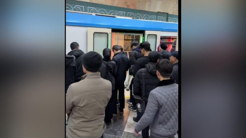 'Тошкент метросида поезд бузилиб қолди'ning rasmi