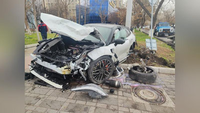 Изрображение 'ДТП с участием трех автомобилей произошло в Ташкенте: 4 человека пострадали (фото, видео)'