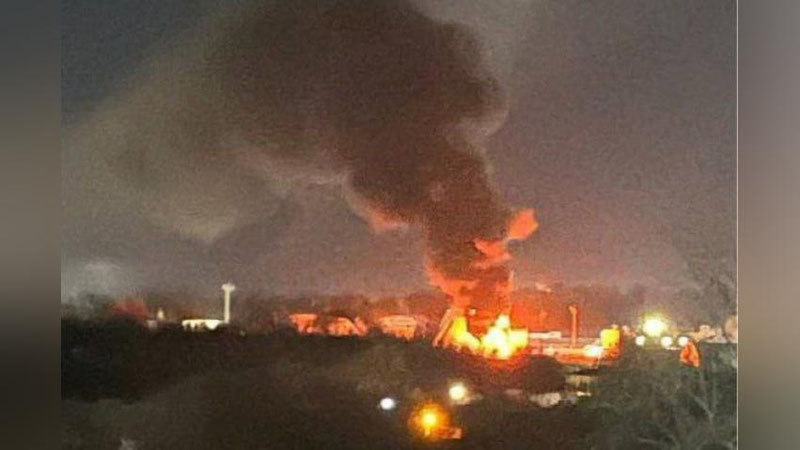 'Rostov viloyatining Morozovsk shahri tunda yirik dronlar hujumiga uchradi, shahar uzra 44 dan ortiq dronlar urib tushirildi'ning rasmi