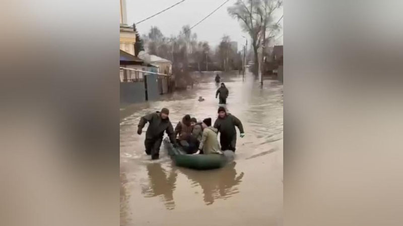 'Qozog`istonda 4,8 mingdan ortiq xususiy turar joy binolari suv ostida qoldi'ning rasmi