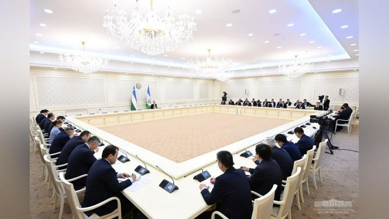 'Prezident raisligida videoselektor yig`ilishi boshlandi'ning rasmi