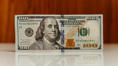 'Dollarning rasmiy kursi pasaydi'ning rasmi