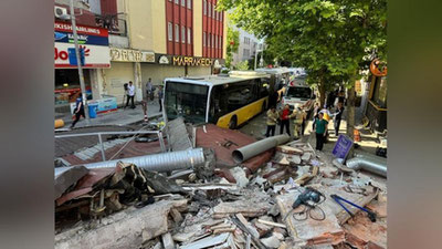 Изрображение 'В Стамбуле по неизвестной причине обрушился дом: 2 человека погибли (видео)'