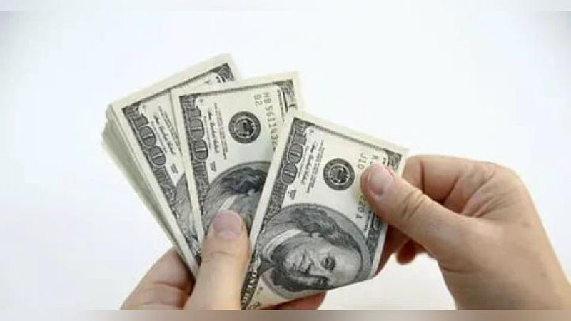 'Dollarning rasmiy kursi yana tushdi'ning rasmi