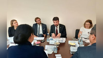 'Ўзбекистонда президентлик сайловини ўтказиш бўйича 24 тавсия берилди'ning rasmi