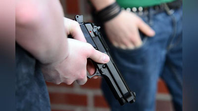 'Qashqadaryoda erkak pnevmatik pistolet bilan do`stining ko`ziga otib qo`ydi'ning rasmi