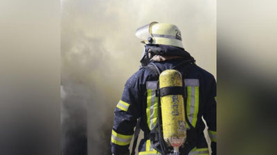 'Jizzaxda  “GAZ-31” bilan to`qnashgan “Cobalt” yonib ketdi. 3 kishi halok bo`ldi'ning rasmi