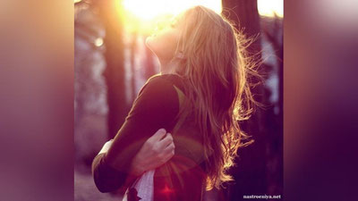 'O`zbekistonda xotin-qizlarning 85 foizi o`zini ko`tarinki kayfiyatda va baxtli  deb hisoblashar ekan!'ning rasmi