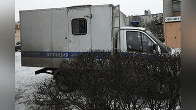 'Рафиқасидан никоҳ узугини қайтариб олмоқчи бўлган депутат суднинг қора курсисига ўтирди'ning rasmi