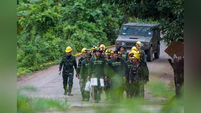 'G`orda qamalib qolgan yosh futbolchilarni qutqarishning yakuniy bosqichi amalga oshirildi (foto)'ning rasmi
