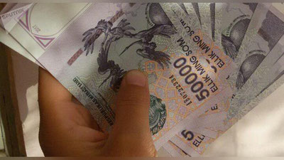 ' Qo`ling bilan berib, oyog`ing bilan yugurib olasan'ning rasmi