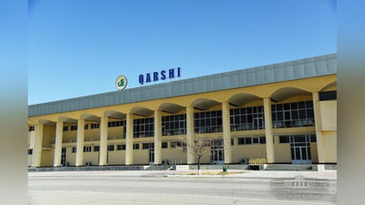 'Қарши аэропорти "Ўзбекистон ҳаво йўллари" таркибидан чиқарилади'ning rasmi