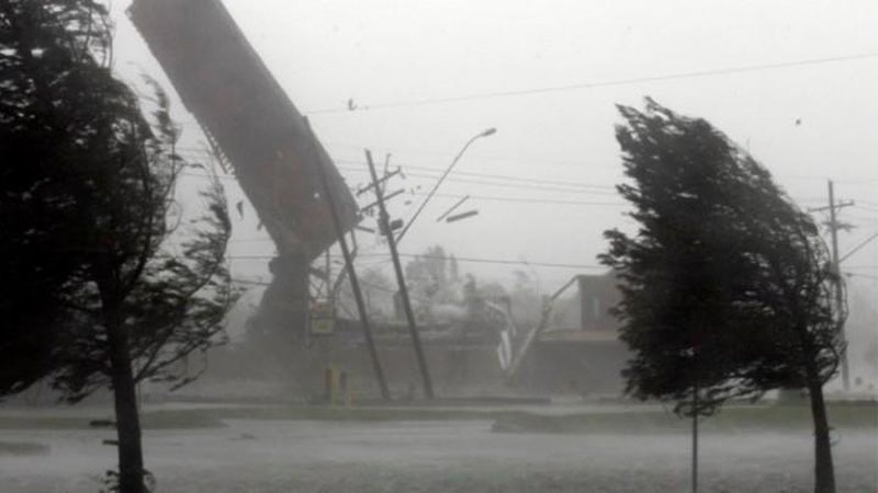 'O`zbekistonda kuchli shamol bo`lib, chang-to`zon ko`tarilishi kutilmoqda'ning rasmi