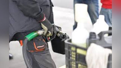 'Venesuelada yoqilg`i tanqisligi kuzatilmoqda 'ning rasmi