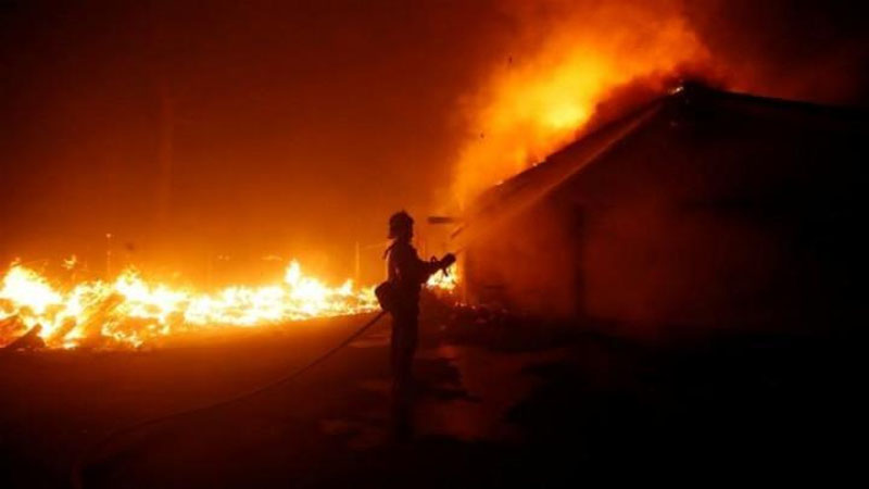 'Kaliforniyada favqulodda holat e`lon qilindi'ning rasmi