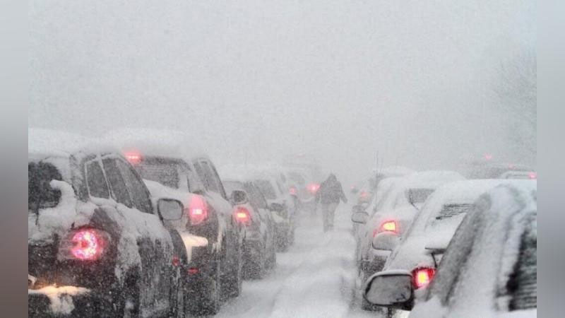 'Qozog`istonning 14 viloyatida yo`llar qor bo`roni tufayli yopildi'ning rasmi