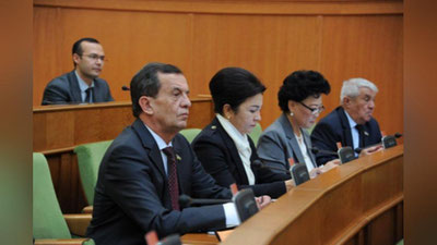 'Senat yalpi majlisi ikkinchi ish kunini boshladi'ning rasmi