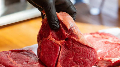 'Qashqadaryoda kasallik tufayli majburiy so`yilgan, o`lgan hayvonlarning go`shti savdosi bilan shug`ullanuvchi olib sotarlar aniqlanmoqda'ning rasmi