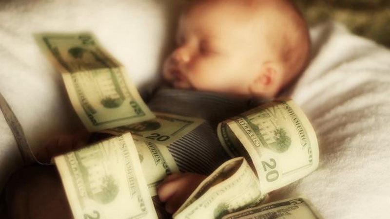 'Sirdaryoda o`z bolasini 10 ming 200 dollarga pullashga uringan onaga sud hukmi o`qildi'ning rasmi