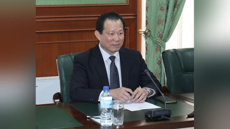 Изрображение 'ГЛАВА МИД ПРИНЯЛ КОПИИ ВЕРИТЕЛЬНЫХ ГРАМОТ У НОВОГО ПОСЛА МАЛАЙЗИИ'