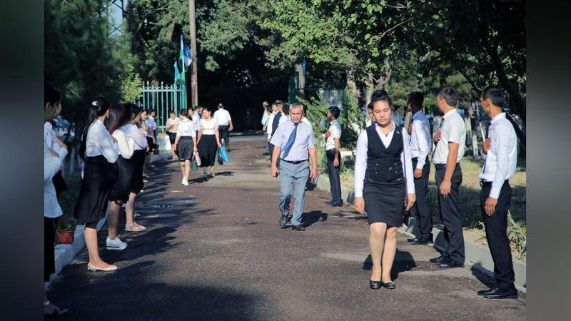 Изрображение 'В ЧИРЧИКЕ ОТКРЫЛСЯ ОБЛАСТНОЙ ПЕДАГОГИЧЕСКИЙ ИНСТИТУТ (ФОТО)'