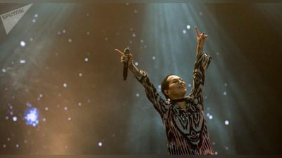 'Nargiz konsert vaqtida “ichdi” va muxlislarga qarab tinmay so`kindi'ning rasmi