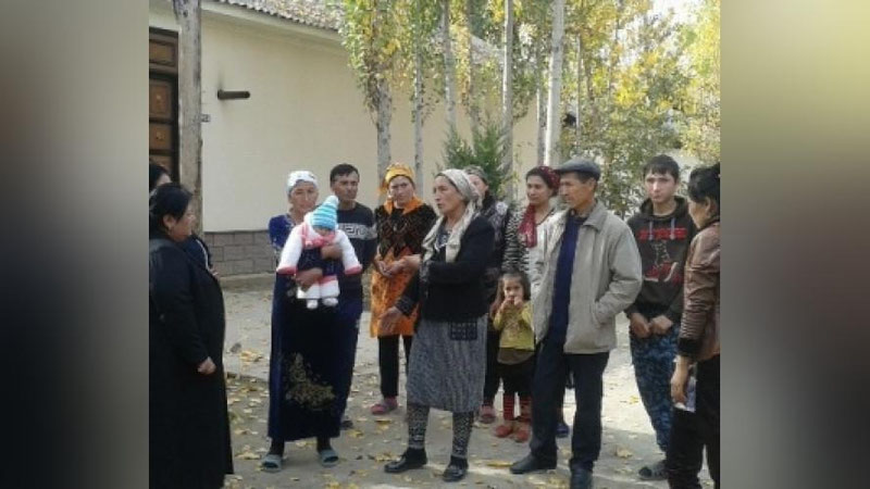'​ANDIJONNING BALIQChI TUMANIDAGI AYRIM MUAMMOLARNI DEPUTAT HAL ETIShGA VA`DA BERDI'ning rasmi