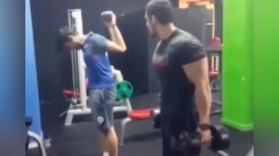 '“Yog” va bodibilder bellashishdi (Video)'ning rasmi