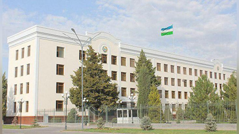 '​Samarqand viloyati hokimi ish faoliyatida yo`l qo`ygan jiddiy kamchiliklari uchun lavozimidan ozod etildi'ning rasmi