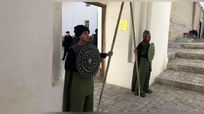 'Бухорода сайёҳлар учун театрлаштирилган томошалар йўлга қўйилди  'ning rasmi